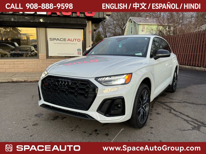 2022 Audi SQ5 Prestige's photo