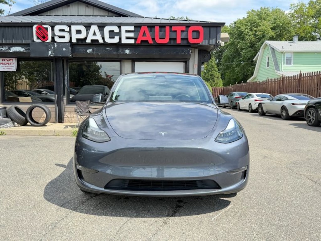 Used 2023 Tesla Model Y Long Range Sport Utility 4D SUV
