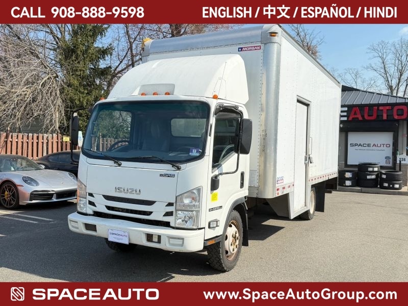 2017 Isuzu NPR-HD's photo