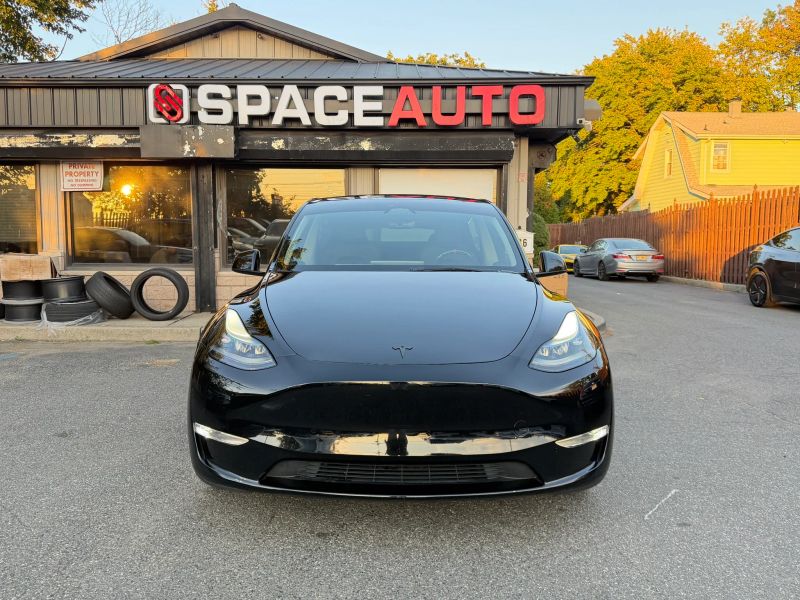 Used 2025 Tesla Model Y Performance Sport Utility 4D SUV