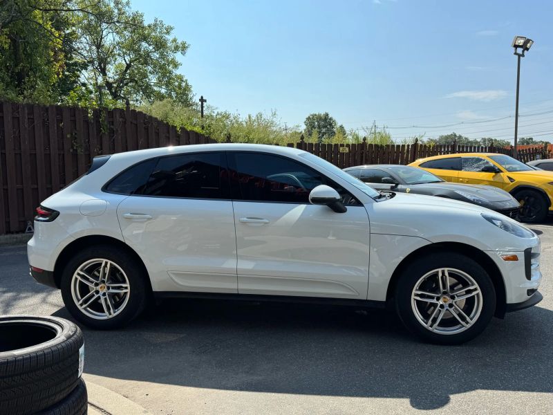 2019 Porsche Macan photo 4