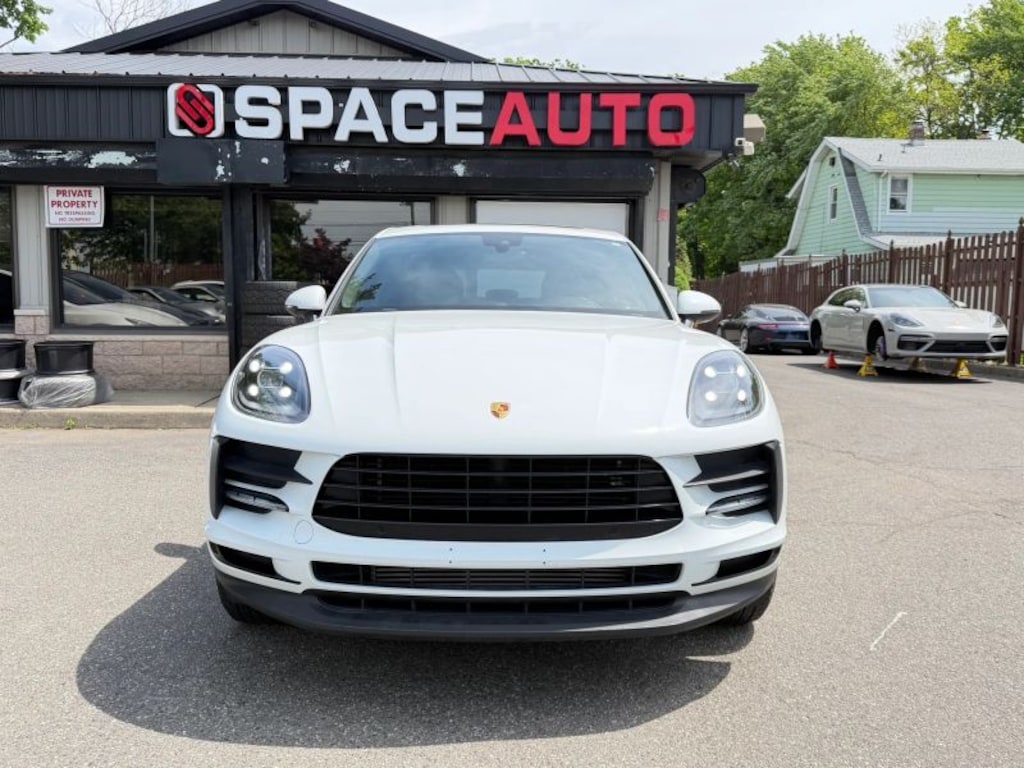 Used 2020 Porsche Macan Sport Utility 4D SUV