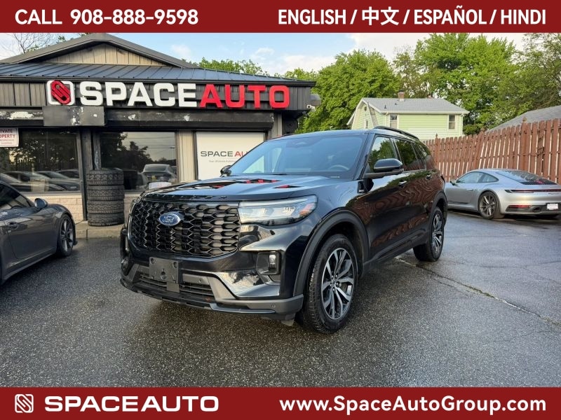 2025 Ford Explorer ST-LINE 4WD (PL535)'s photo