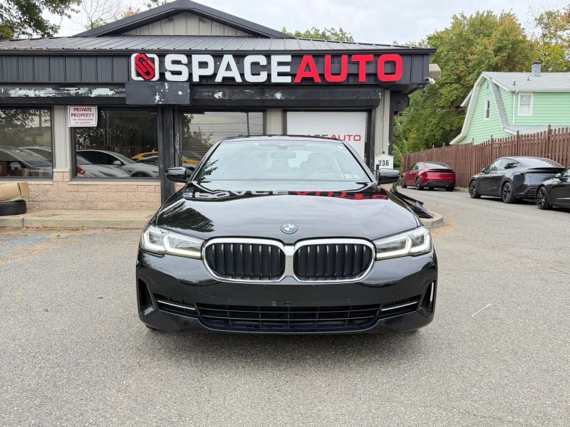 Used 2021 BMW 5 Series 530i xDrive Sedan 4D Sedan