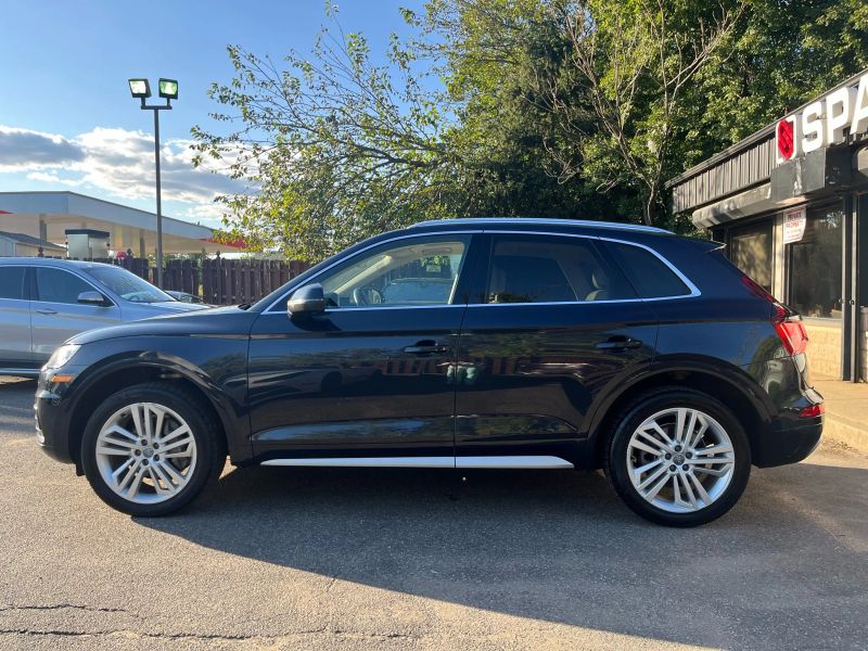 2019 Audi Q5 Premium Plus photo 2