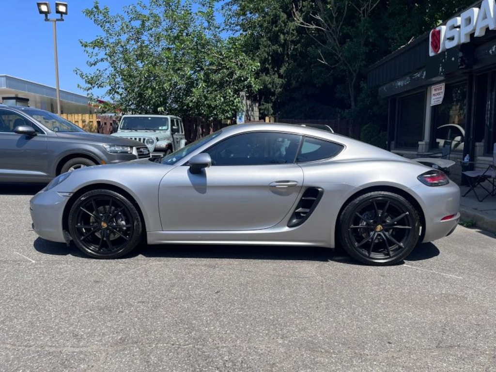 Used 2017 Porsche 718 Cayman Coupe 2D Coupe