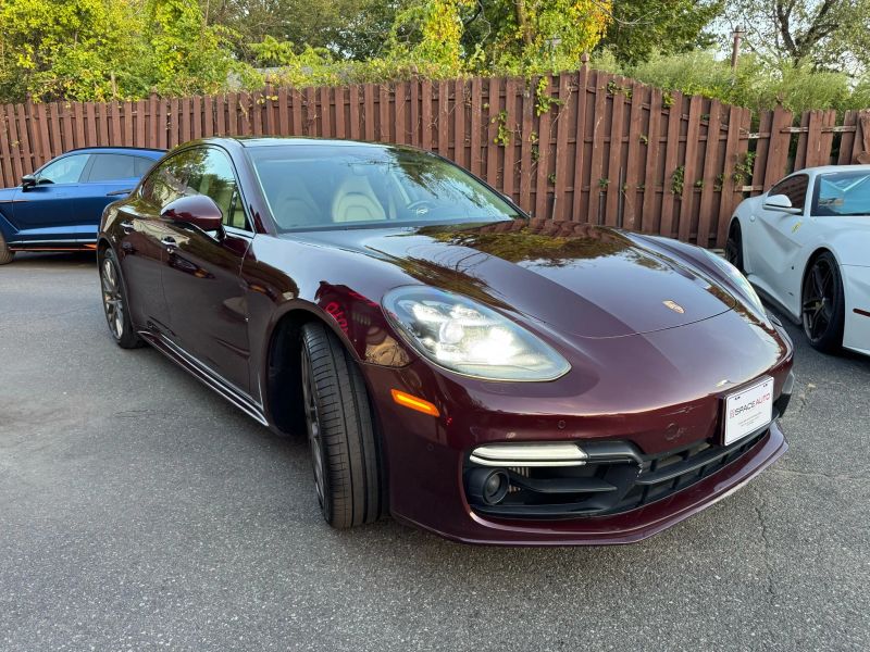 2018 Porsche Panamera Turbo photo 3