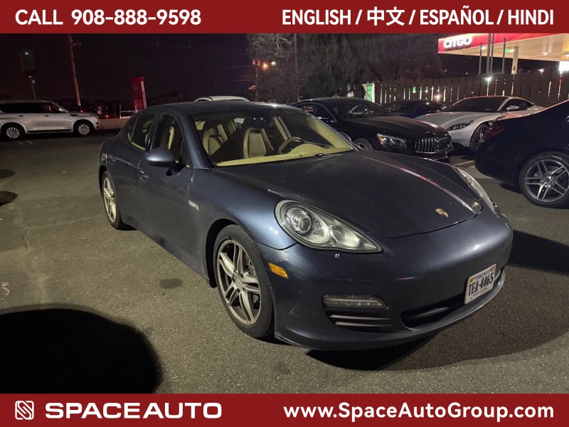 2011 Porsche Panamera Base's photo
