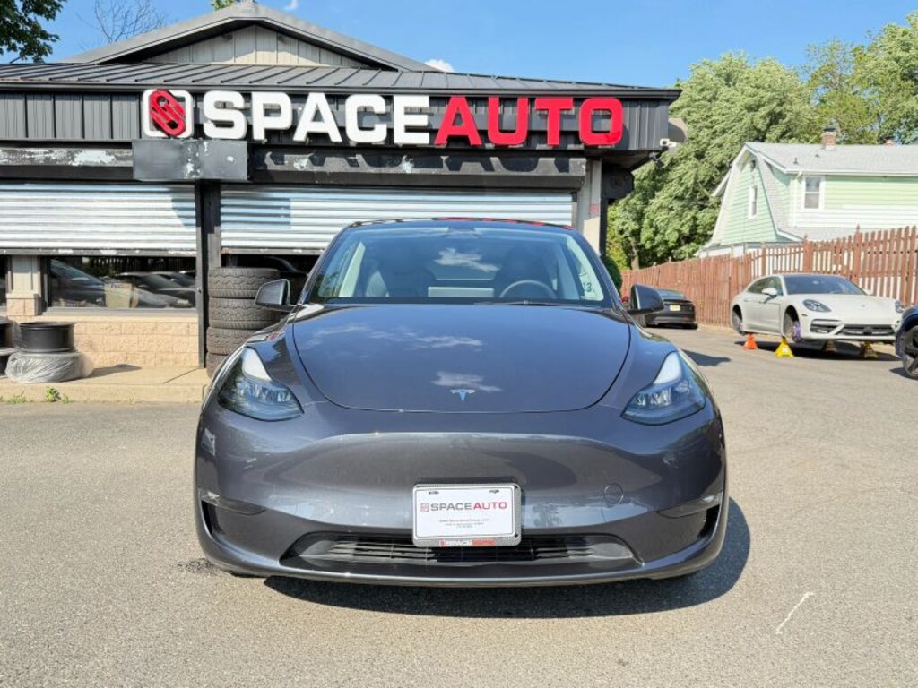 Used 2023 Tesla Model Y Long Range Sport Utility 4D SUV