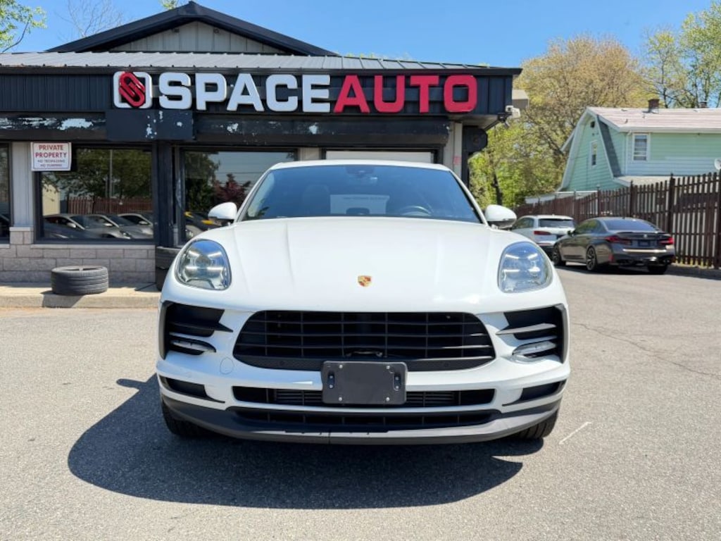 Used 2021 Porsche Macan Sport Utility 4D SUV