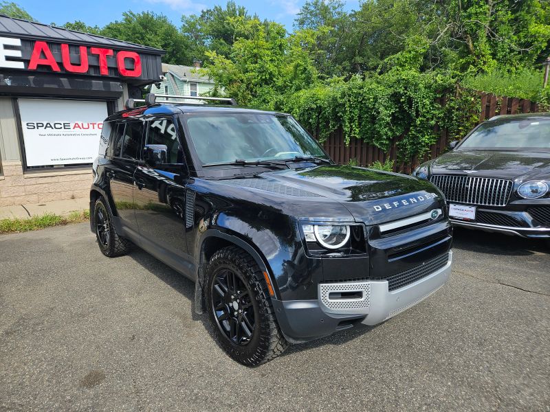 2021 Land Rover Defender 110 S photo 3