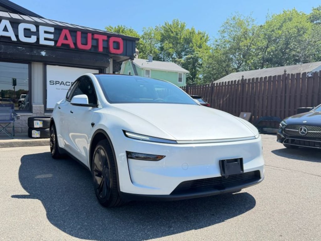 Used 2026 Tesla Model Y Long Range Premium SUV