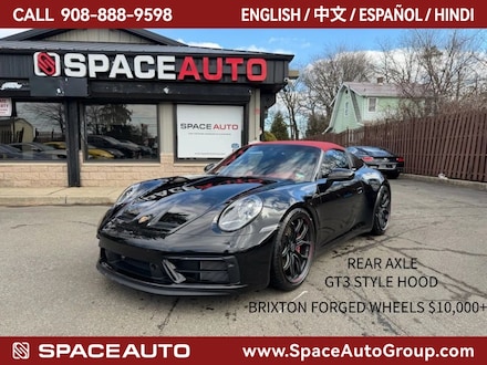 2022 Porsche 911 Targa 4S Coupe 2D Coupe