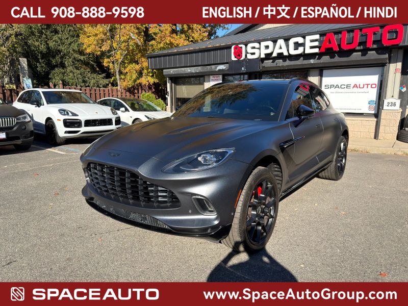 2021 Aston Martin DBX Base