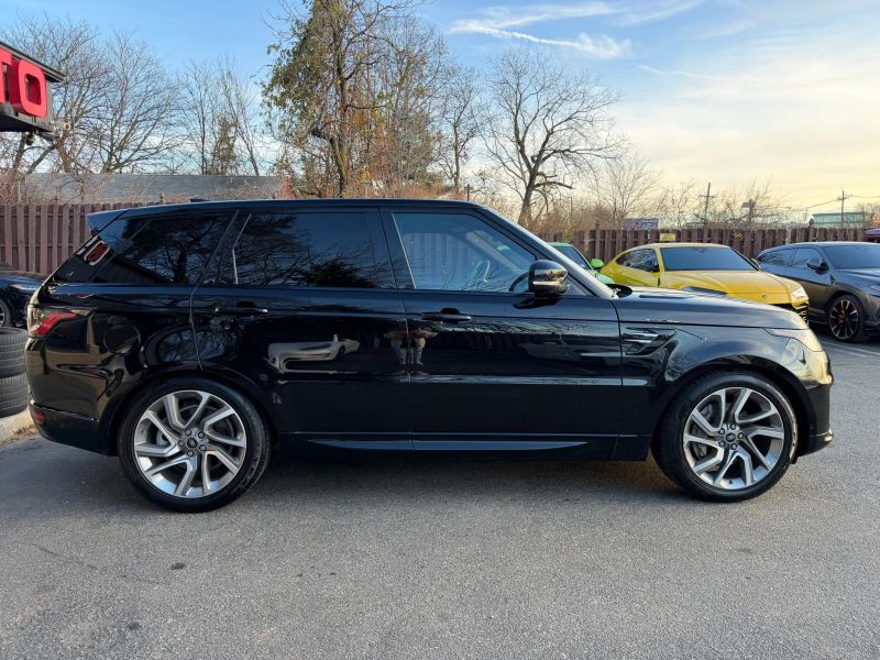 2019 Land Rover Range Rover Sport HSE photo 4