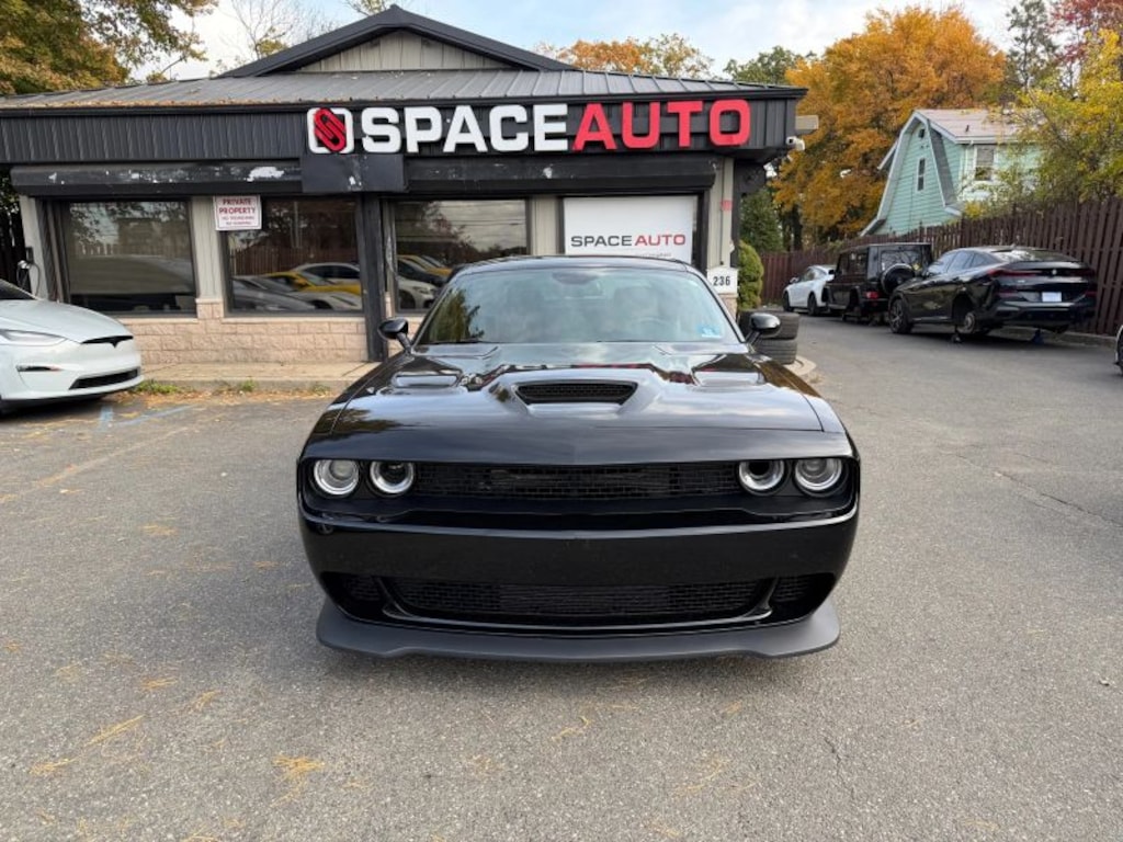 Used 2015 Dodge Challenger SRT Hellcat Coupe 2D Coupe