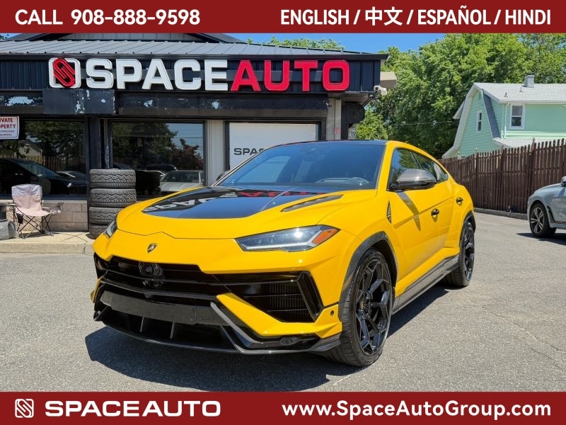 2023 Lamborghini Urus 4.0 V8 Performante's photo