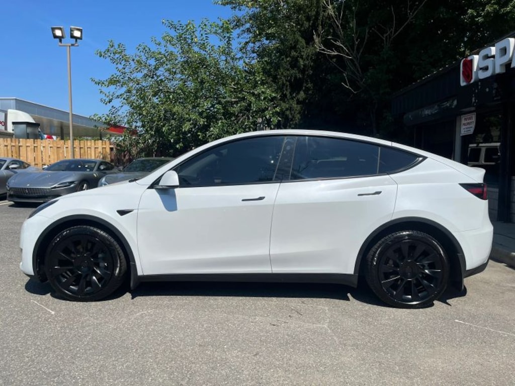 Used 2023 Tesla Model Y Long Range Sport Utility 4D SUV