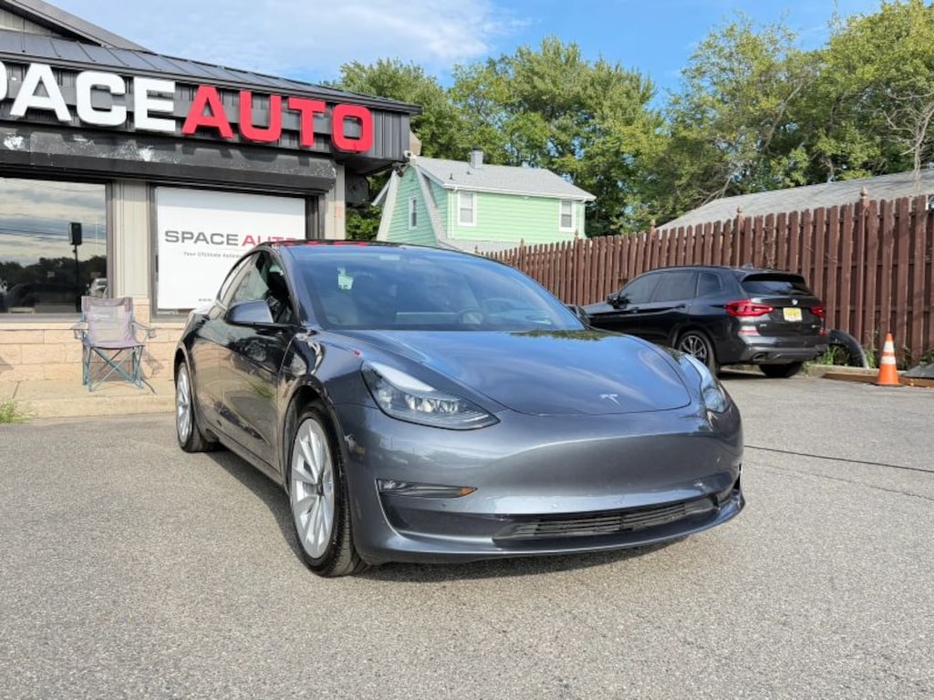 Used 2022 Tesla Model 3 Long Range Sedan 4D Sedan