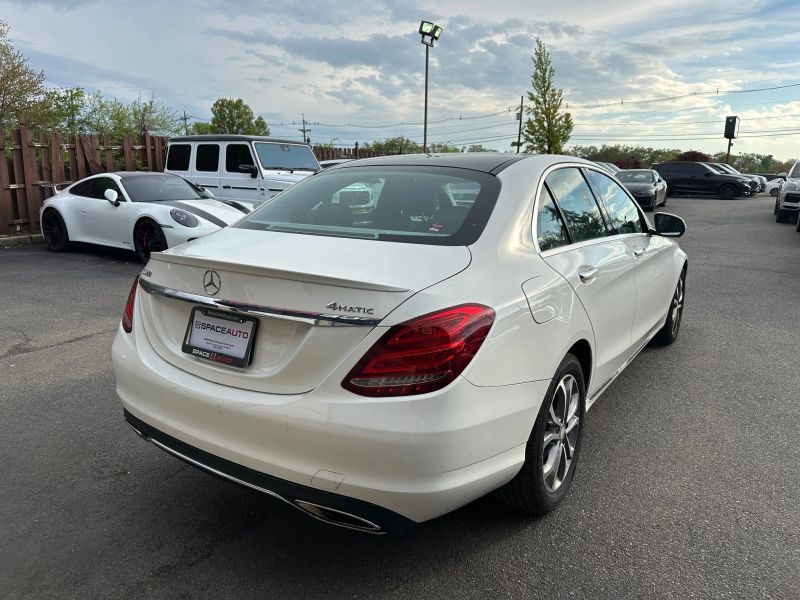 2016 Mercedes Benz C 300 4MATIC Sedan photo 3
