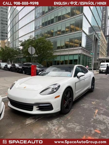 2018 Porsche Panamera 4S's photo