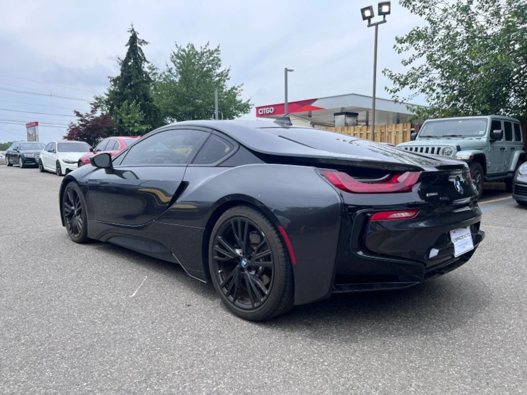Used 2015 BMW i8 Coupe 2D Coupe