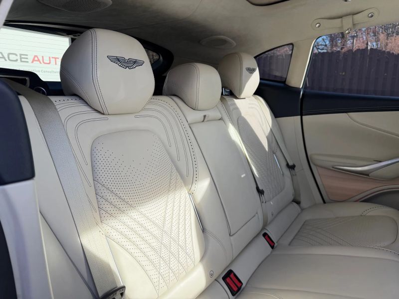 2021 Aston Martin DBX Base - Photo 28