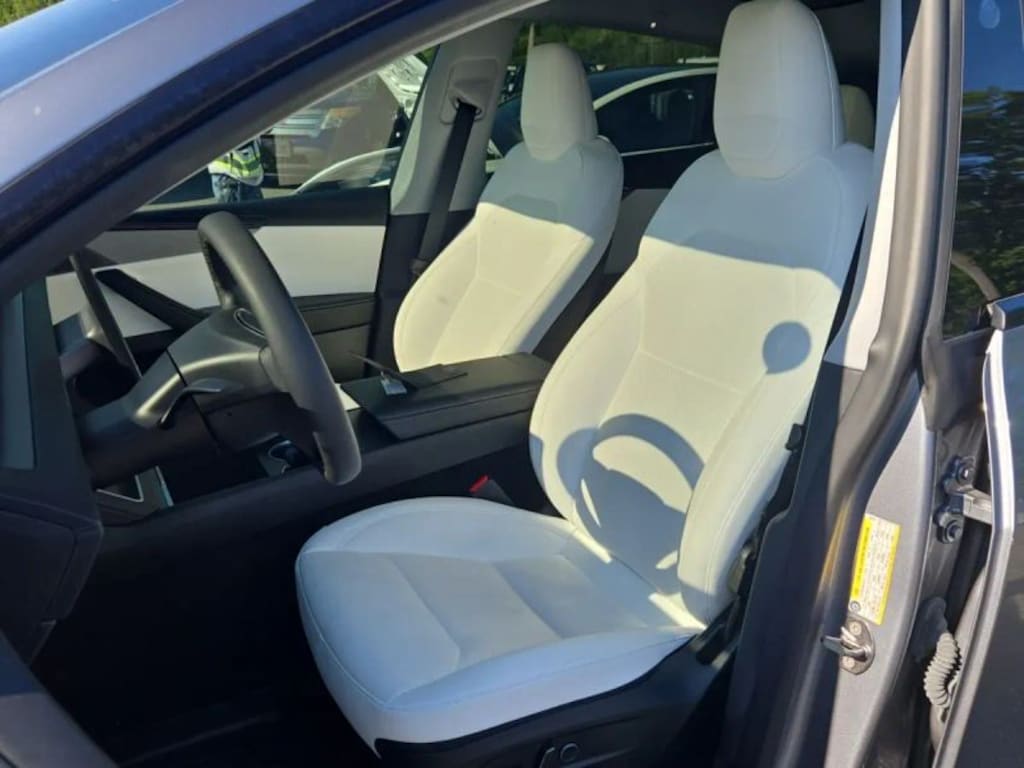 Used 2026 Tesla Model Y Premium Long Range AWD SUV