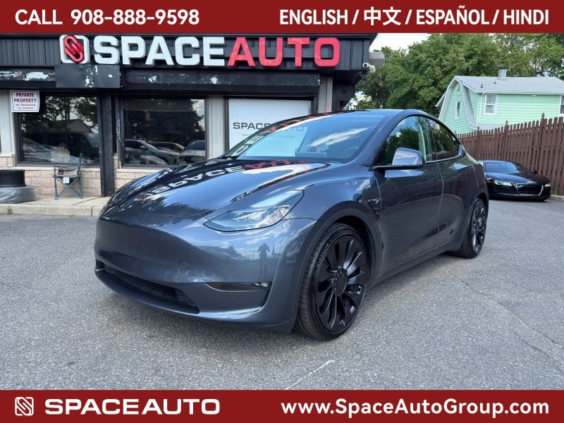 2023 Tesla Model Y Performance Dual Motor All-Wheel Drive's photo