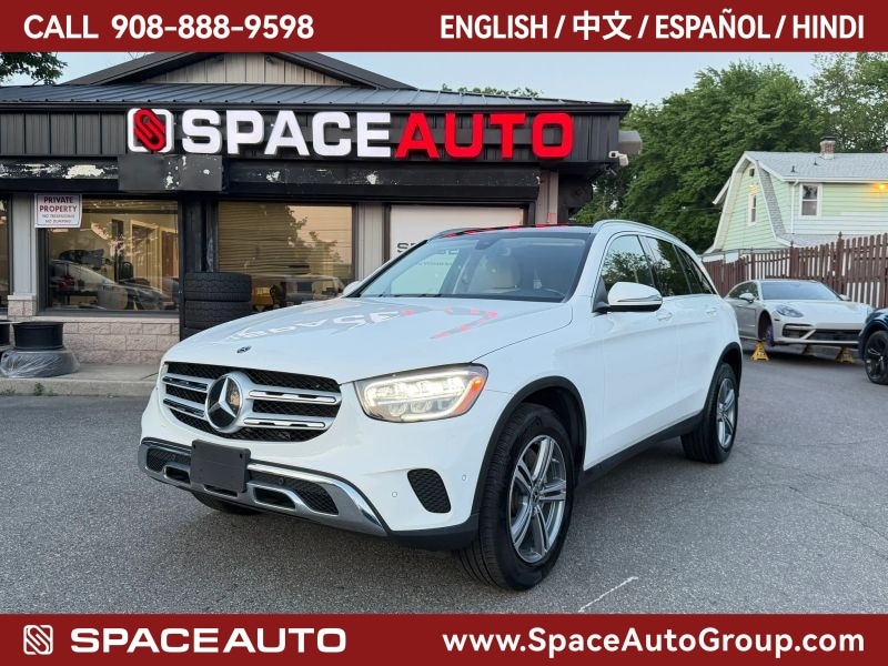 2021 Mercedes-Benz GLC GLC300 4MATIC's photo