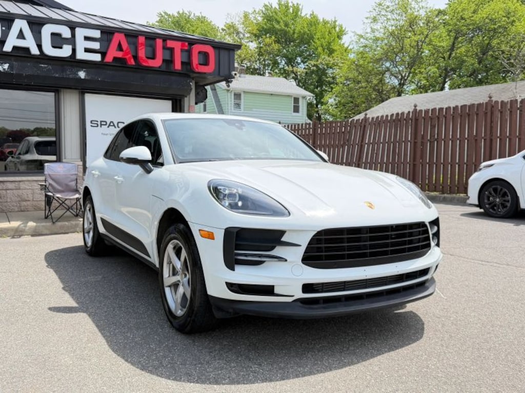 Used 2020 Porsche Macan Sport Utility 4D SUV