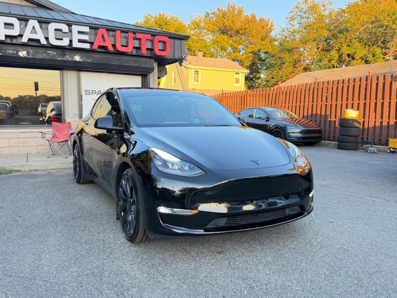 Used 2025 Tesla Model Y Performance Sport Utility 4D SUV
