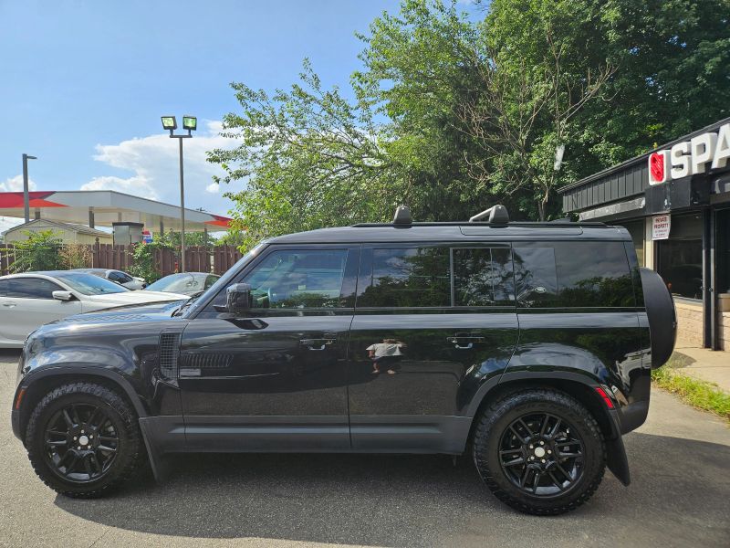 2021 Land Rover Defender 110 S photo 4