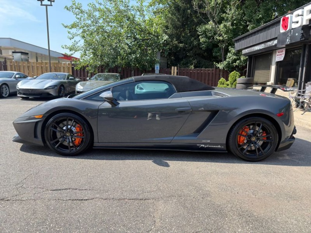 Used 2011 Lamborghini Gallardo LP 570-4 Performante Spyder Convertible 2D Convertible
