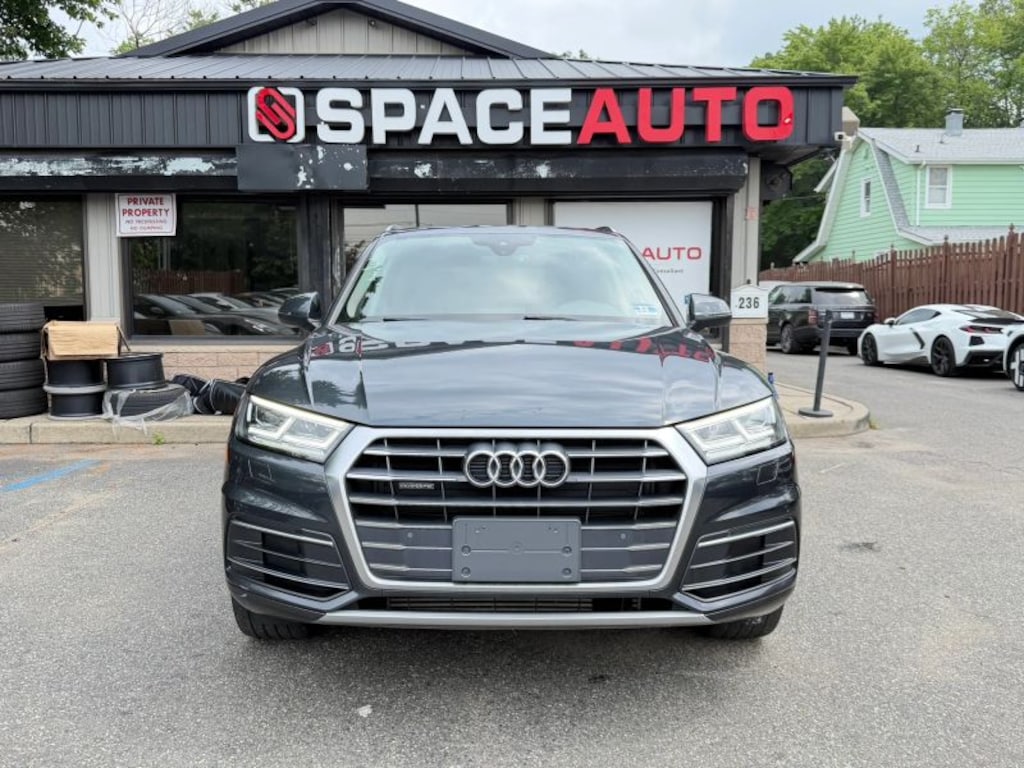Used 2018 Audi Q5 Premium Plus w/Technology Value Pkg Sport Utility SUV