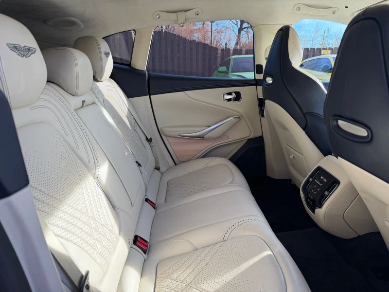 2021 Aston Martin DBX Base - Photo 27