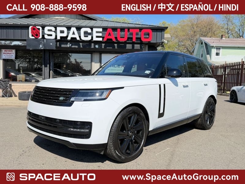 2023 Land Rover Range Rover 3.0 SE SWB's photo