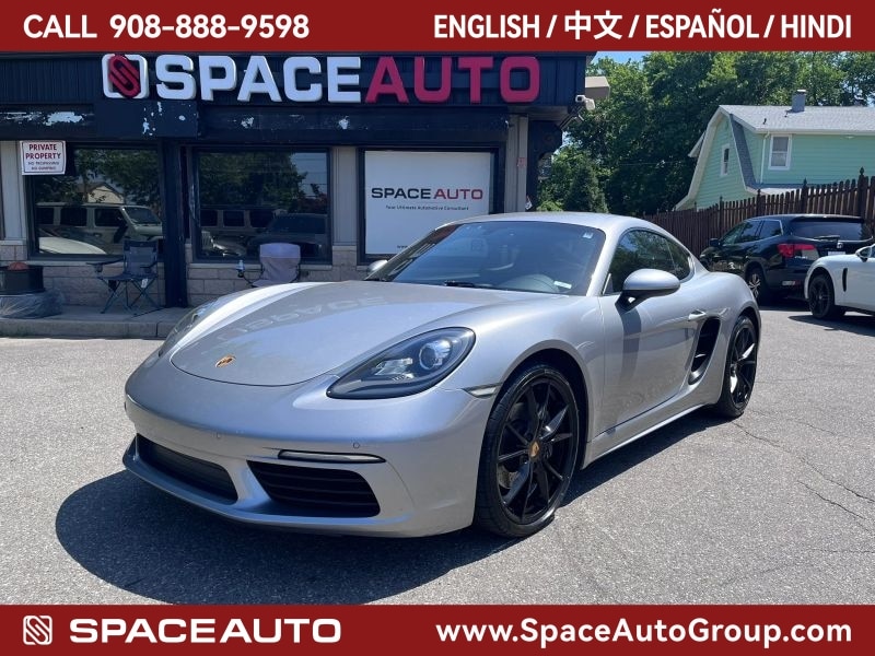 2017 Porsche 718 Cayman's photo