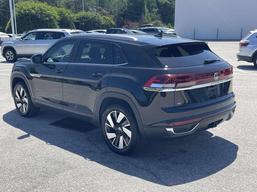 Used 2026 Volkswagen Atlas Cross Sport 2.0T SE w/Technology