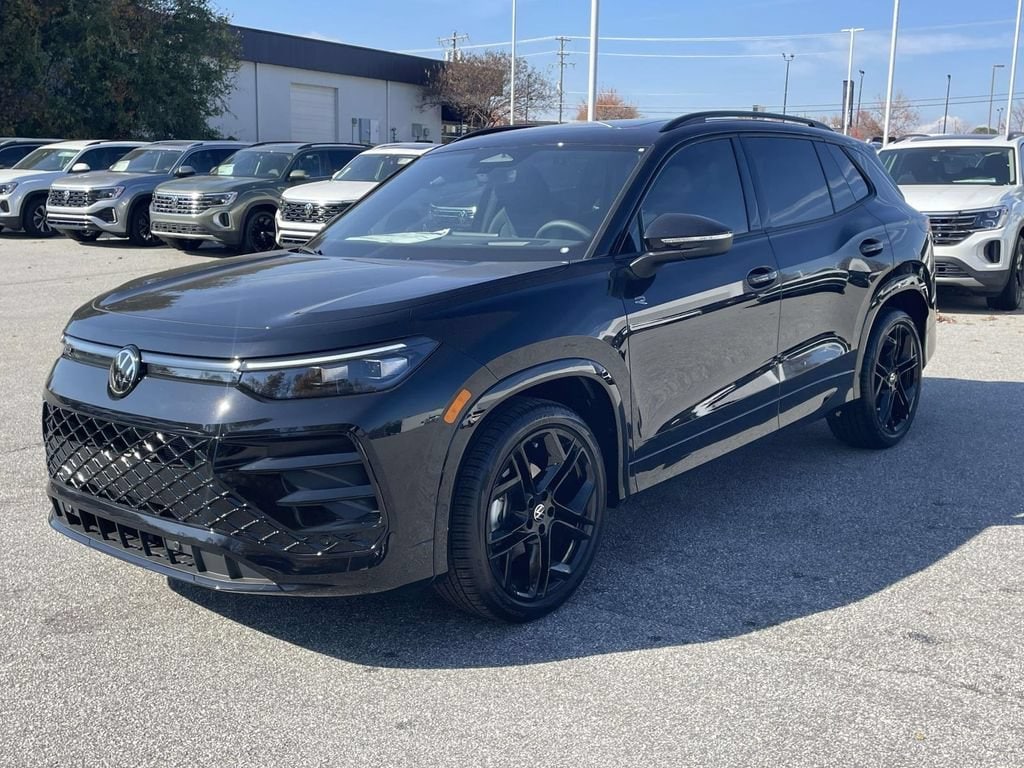 New 2026 Volkswagen Tiguan 2.0T SE R-Line Black
