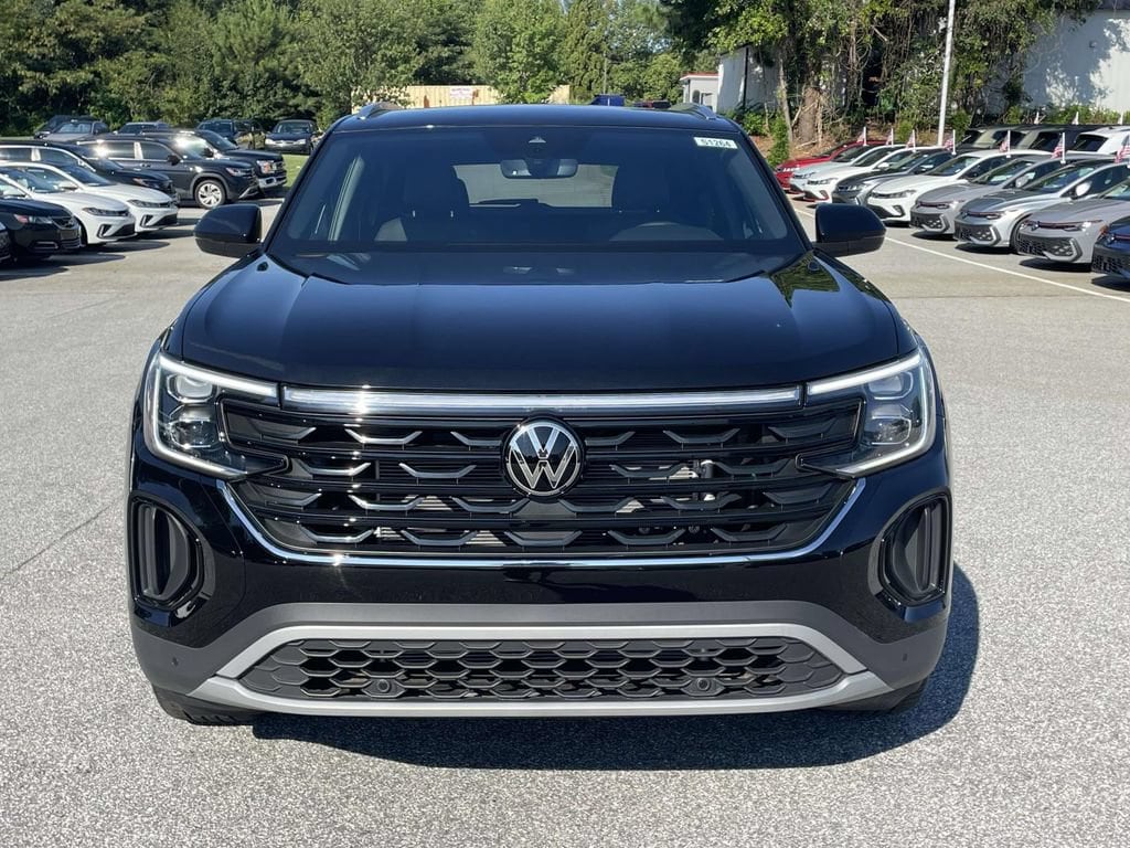 New 2026 Volkswagen Atlas Cross Sport 2.0T SE w/Technology