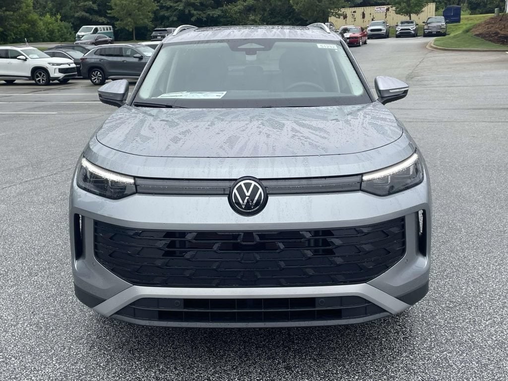 New 2026 Volkswagen Tiguan 2.0T SE