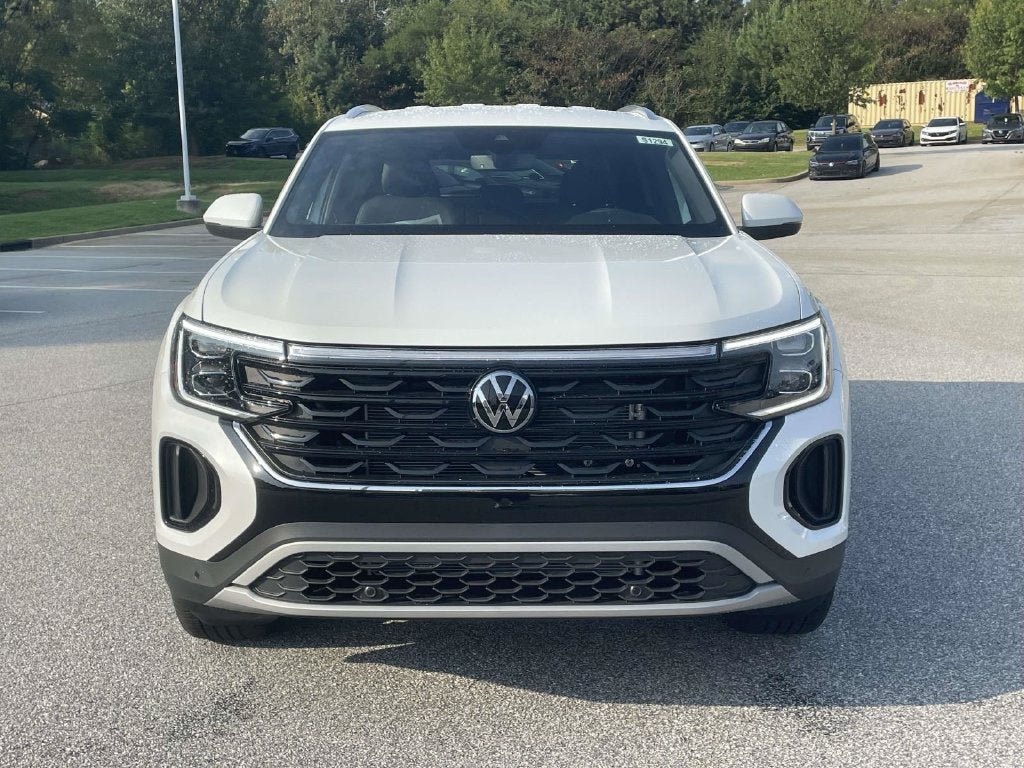 New 2026 Volkswagen Atlas Cross Sport 2.0T SE W/TECHNOLOGY