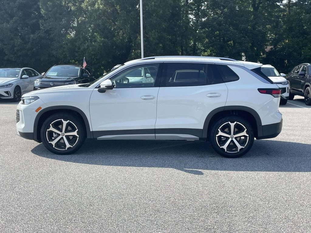 New 2026 Volkswagen Tiguan 2.0T SE