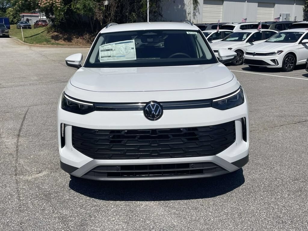 New 2026 Volkswagen Tiguan 2.0T SE