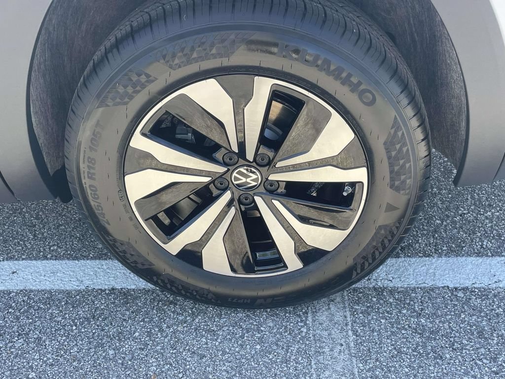 New 2026 Volkswagen Atlas 2.0T SE