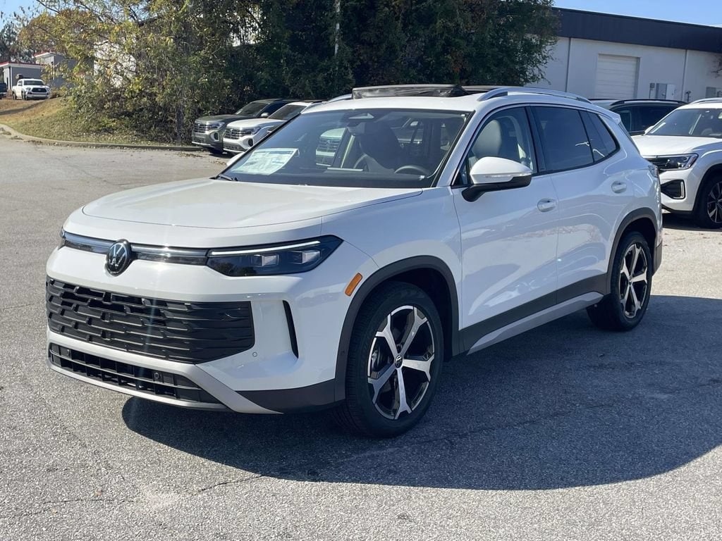 New 2026 Volkswagen Tiguan 2.0T SE