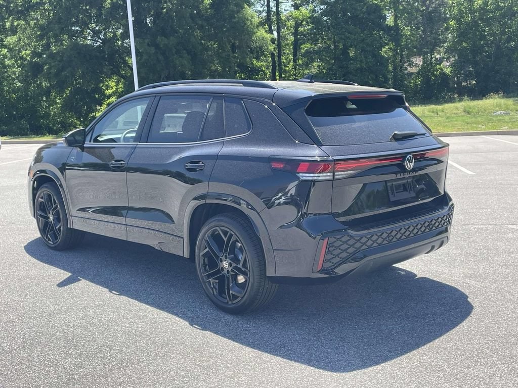 New 2026 Volkswagen Tiguan 2.0T SE R-Line Black