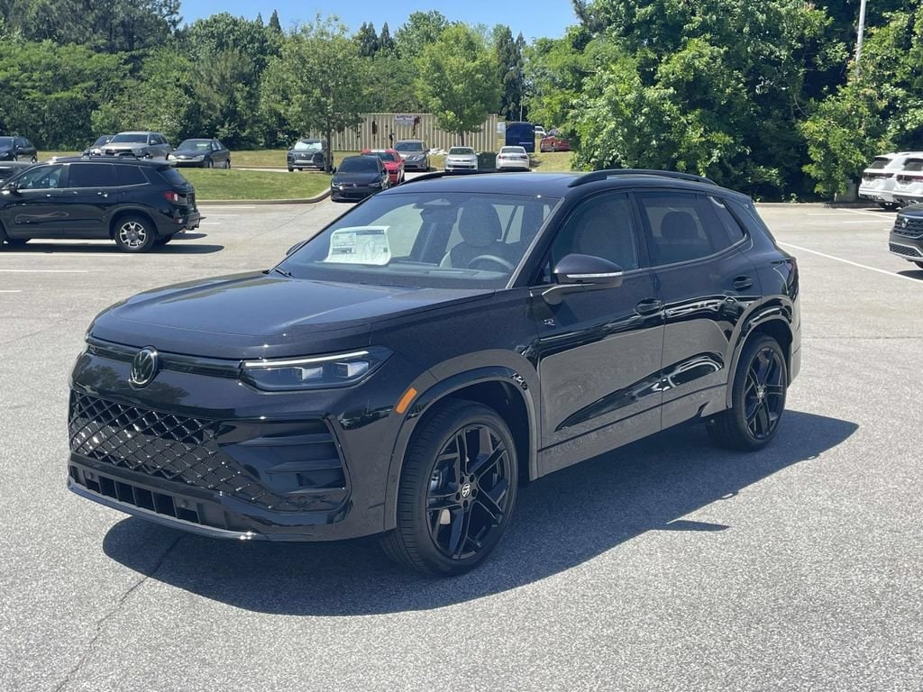 New 2026 Volkswagen Tiguan 2.0T SE R-Line Black