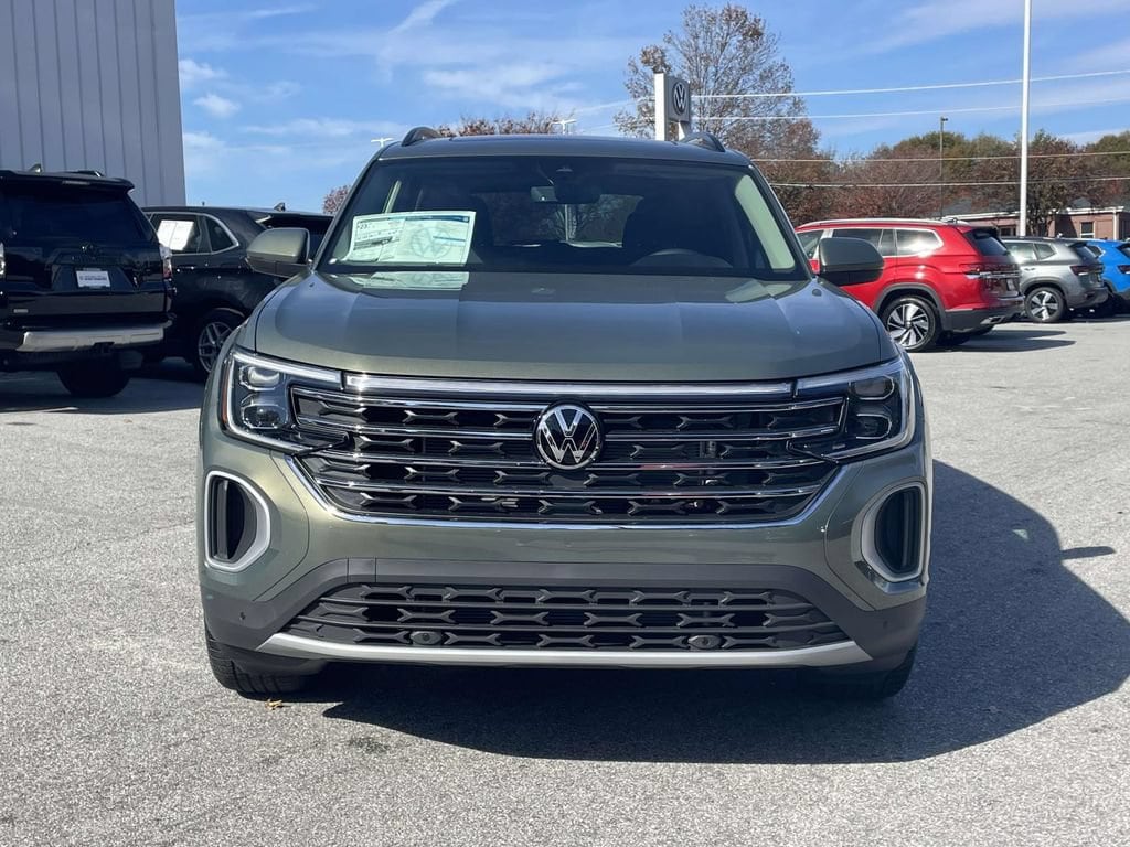 New 2026 Volkswagen Atlas 2.0T SE w/Technology